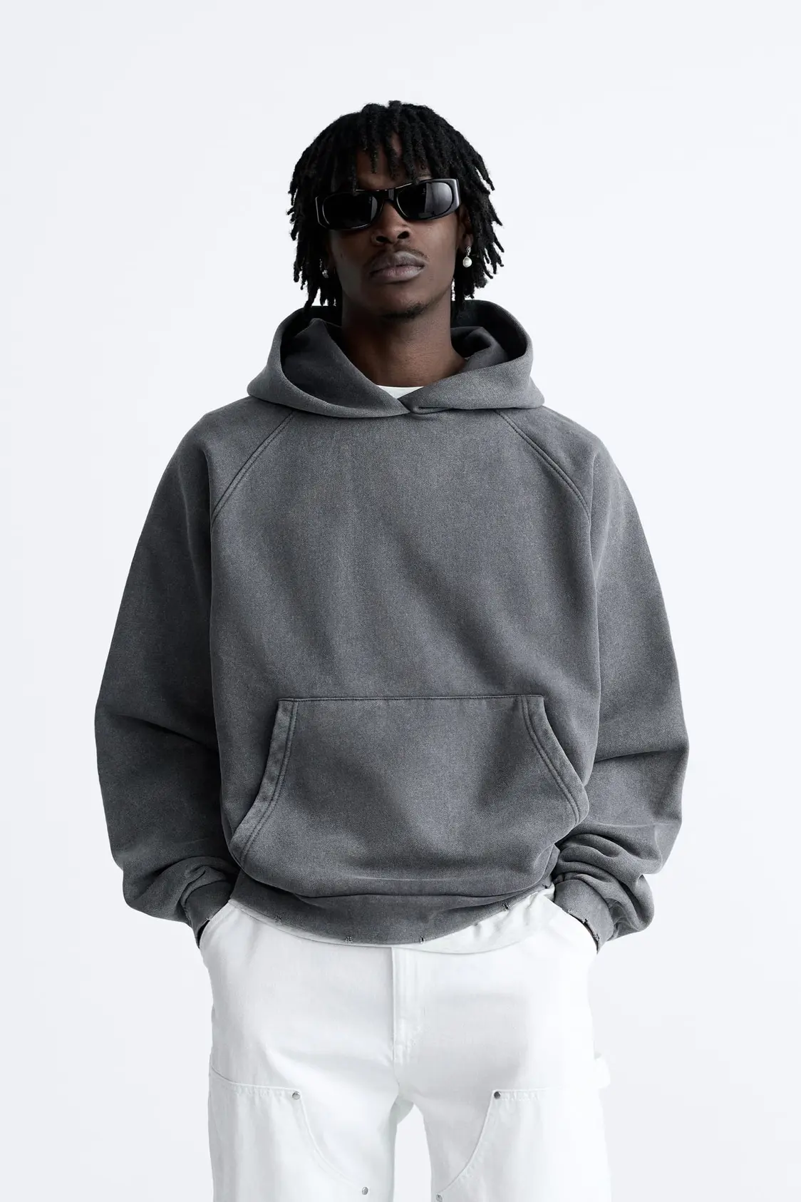 Sweatshirt with hood - Image 2