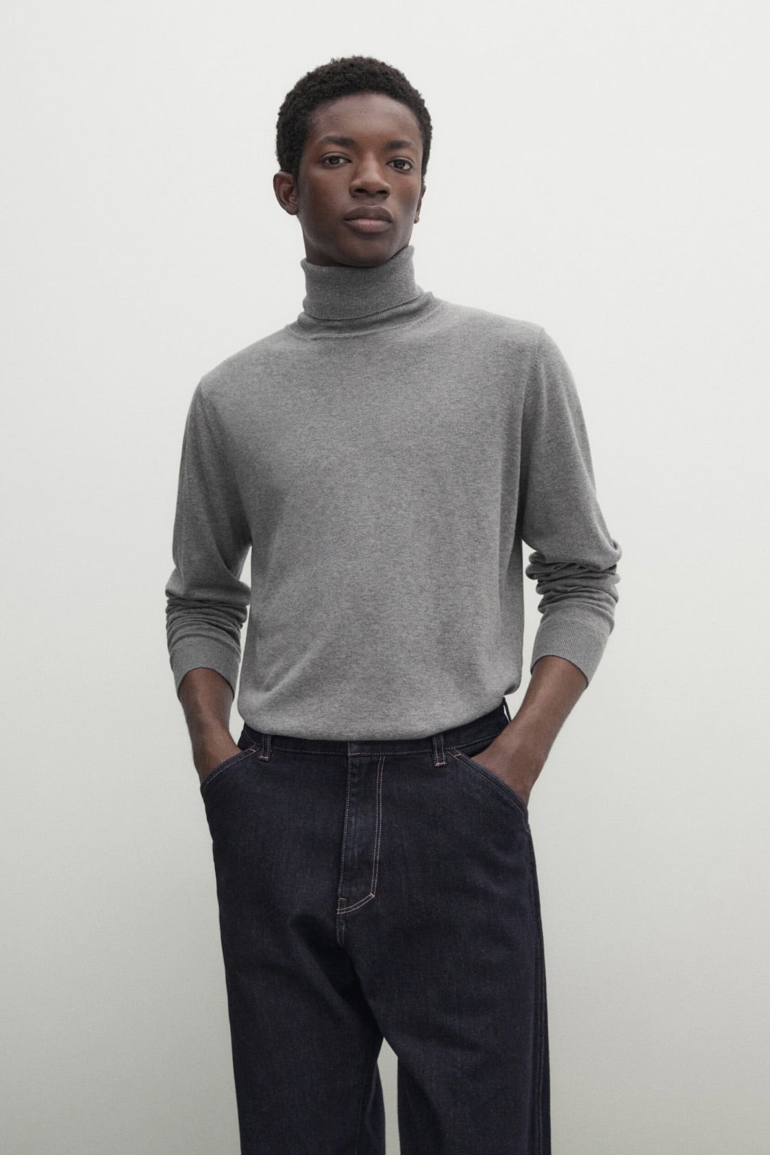 Mock neck zip-up sweatshirt - Image 2